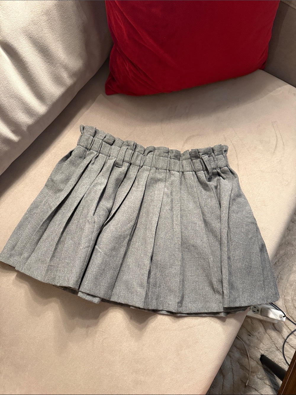 H&M Gray Pleated Mini Skirt with Ruched Waist